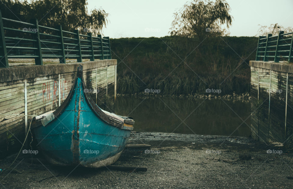 Resting wooden boat 