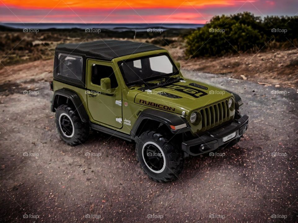 this is a toy car😁