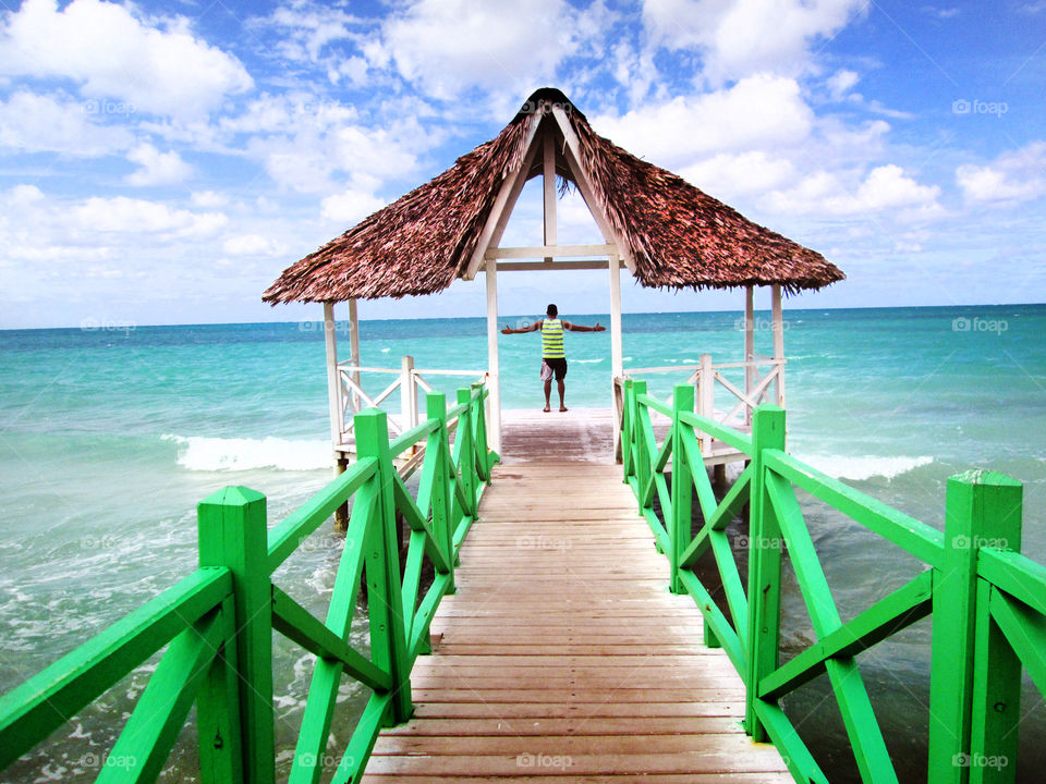 Jetty leading towards sea