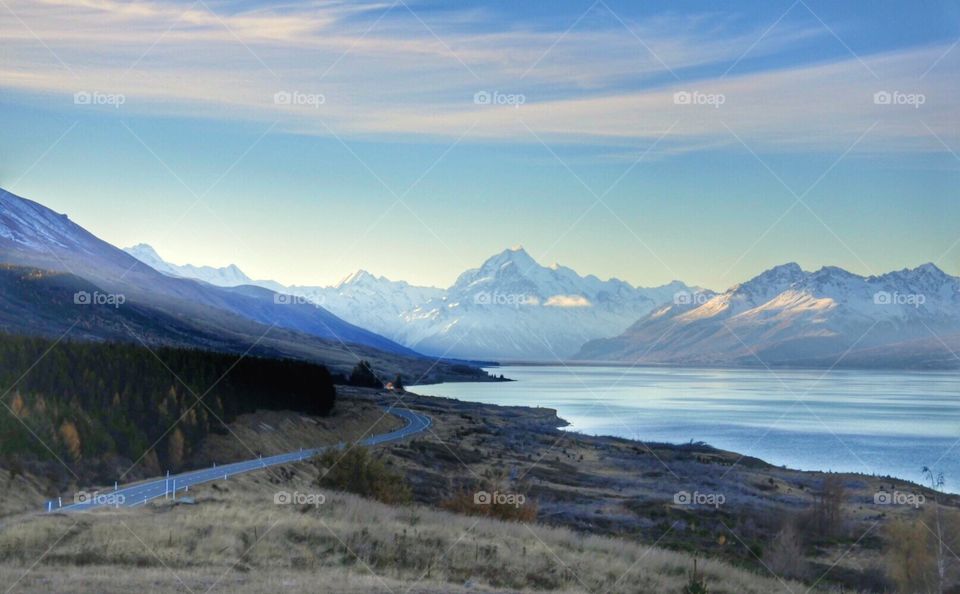 Mount Cook and Lake Pukaki from Peter’s Lookout
