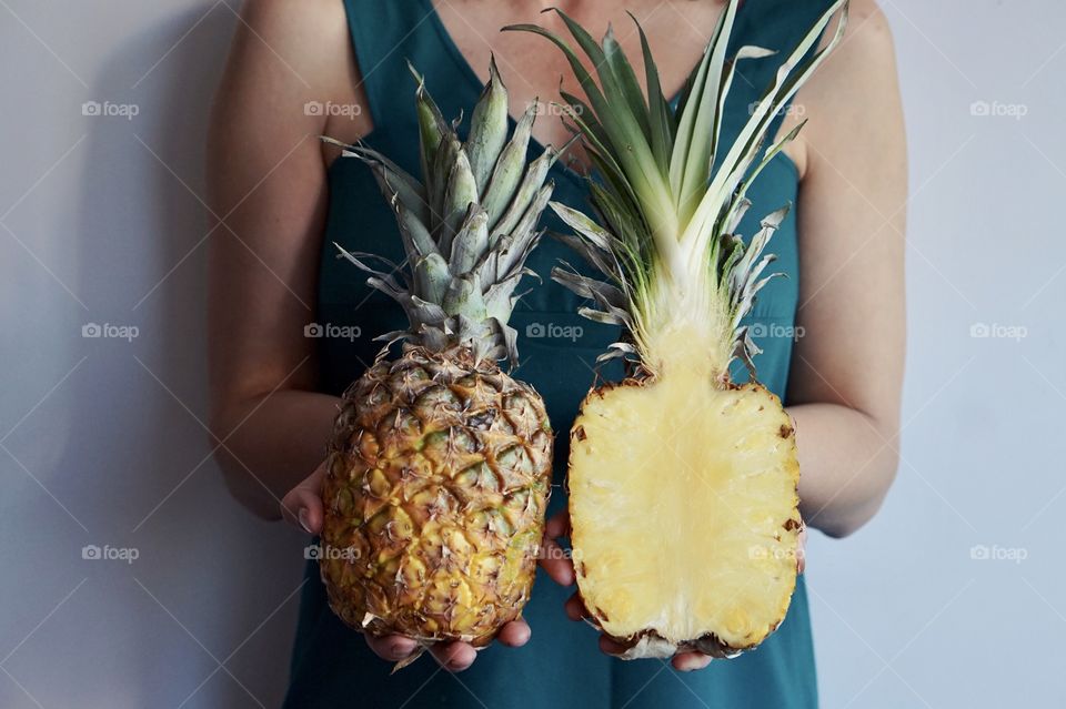 Juicy pineapple 