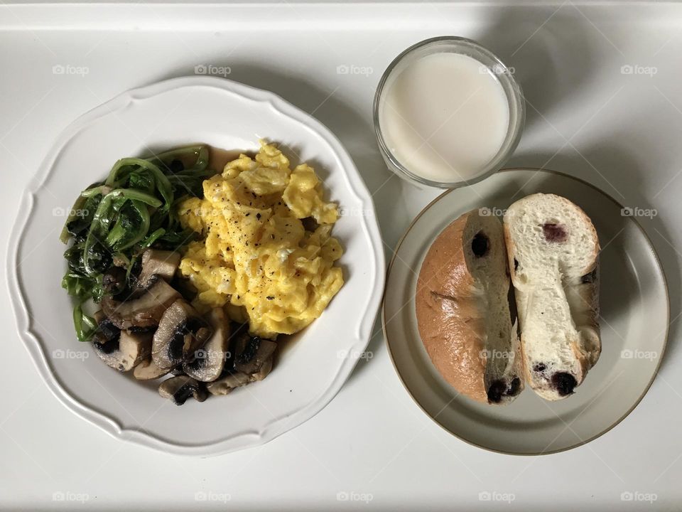 Homemade breakfast with bagel