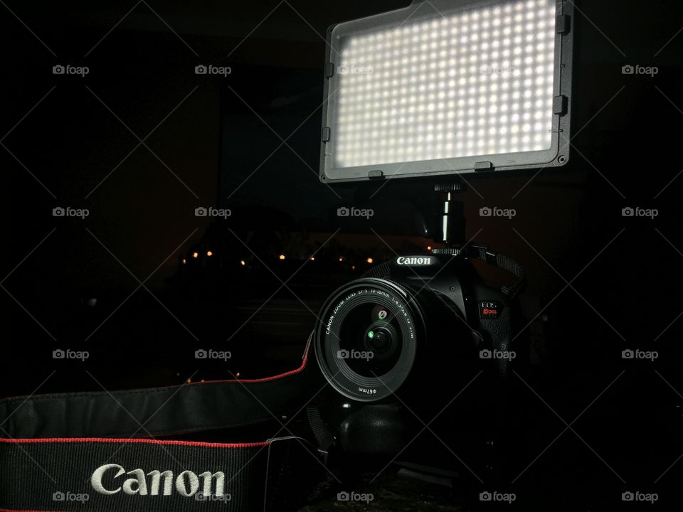 Canon T5i with 10-18mm Wide Angle Lens with a CN-304 Led from Neewer. 