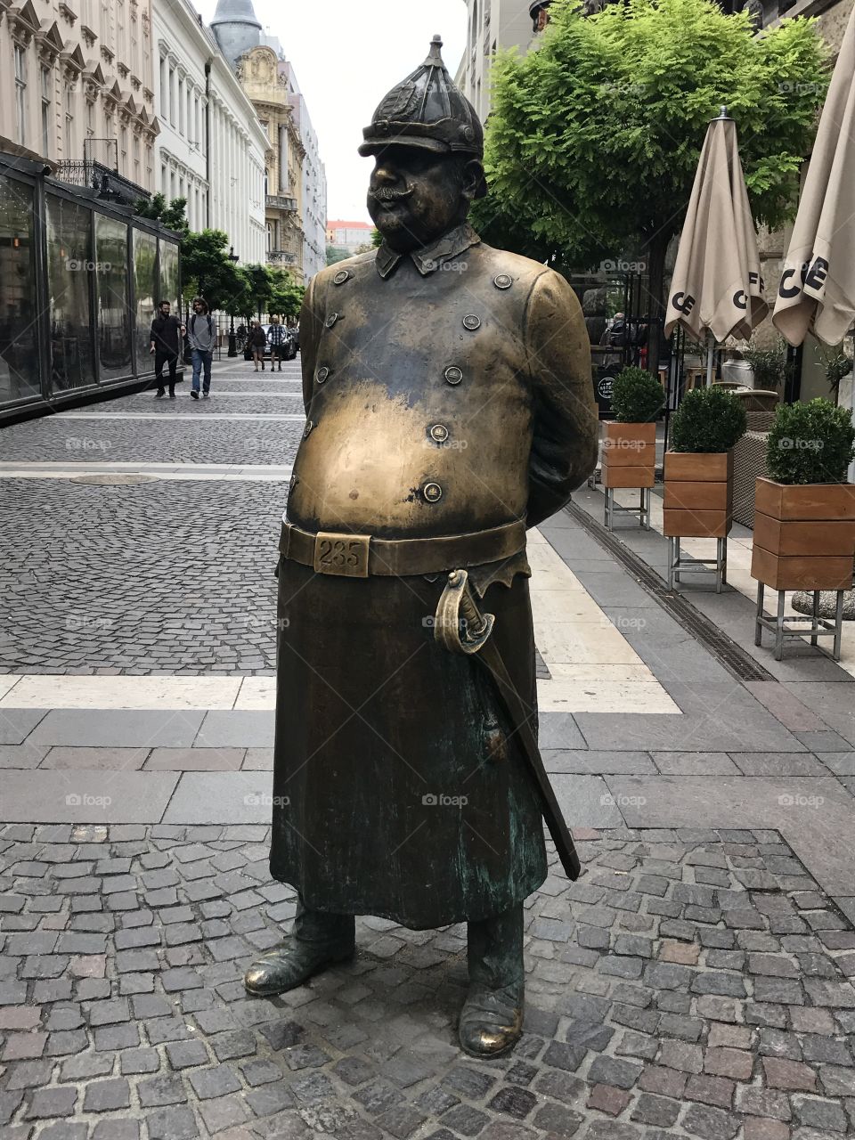 Lucky fat policeman 