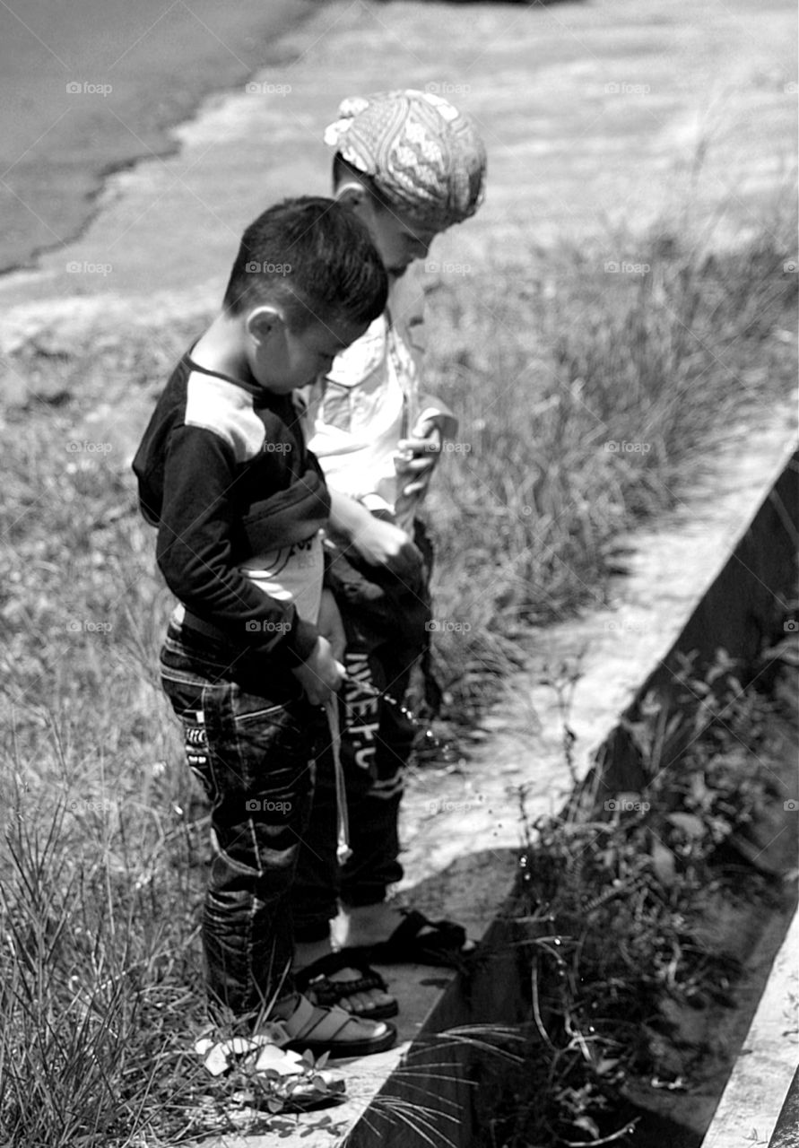 tidak pada tempat nya