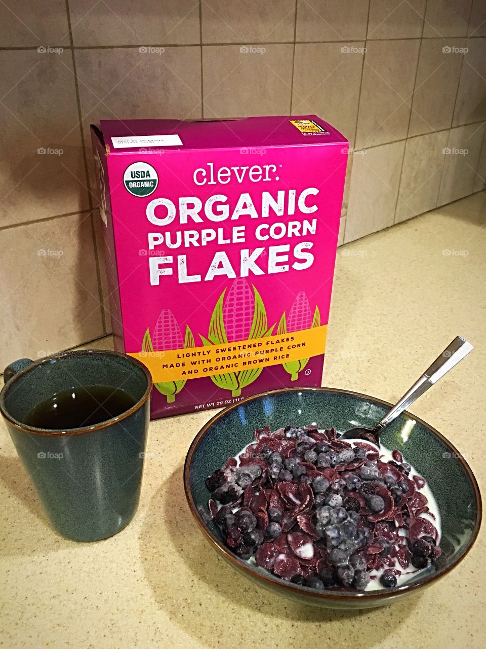 Clever organic purple corn flakes 