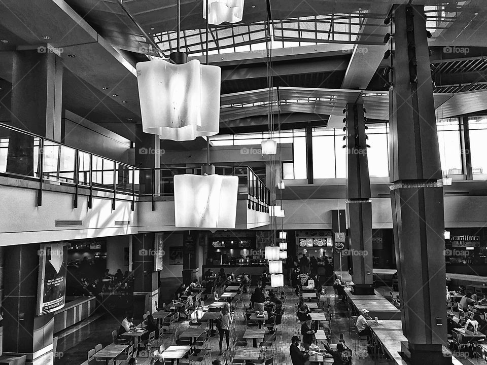 Connecticut Post Mall foodcourt in Connecticut 