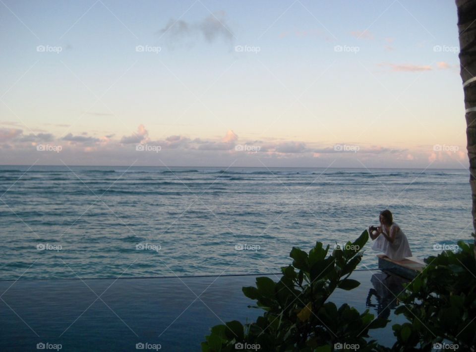 Hawaii Series. Capturing the Infinity Pool at Sunset