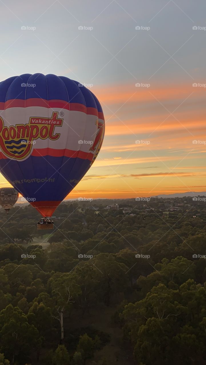 Hot air balloon