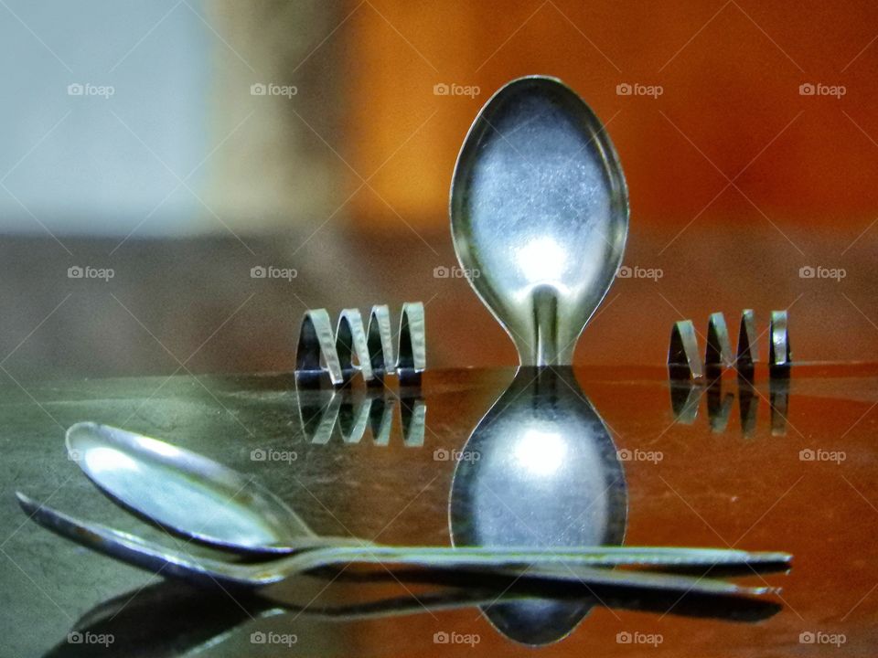 Watching couple spone