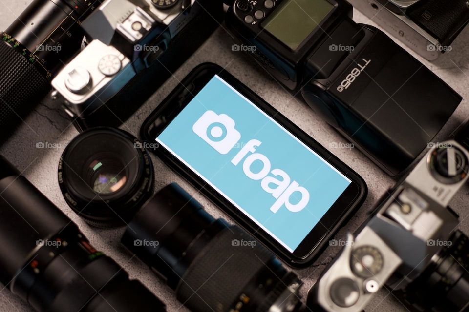 Foap symbol surrounded by equipment 