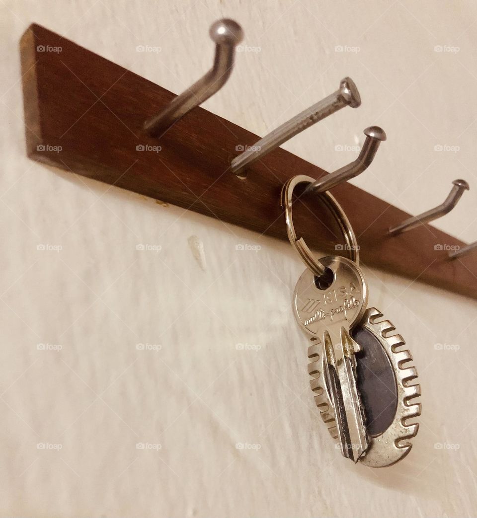 Wood, affair with handles