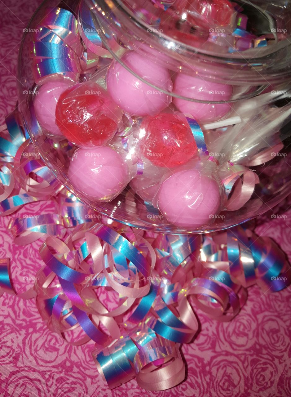 pink lollipops and ribbon