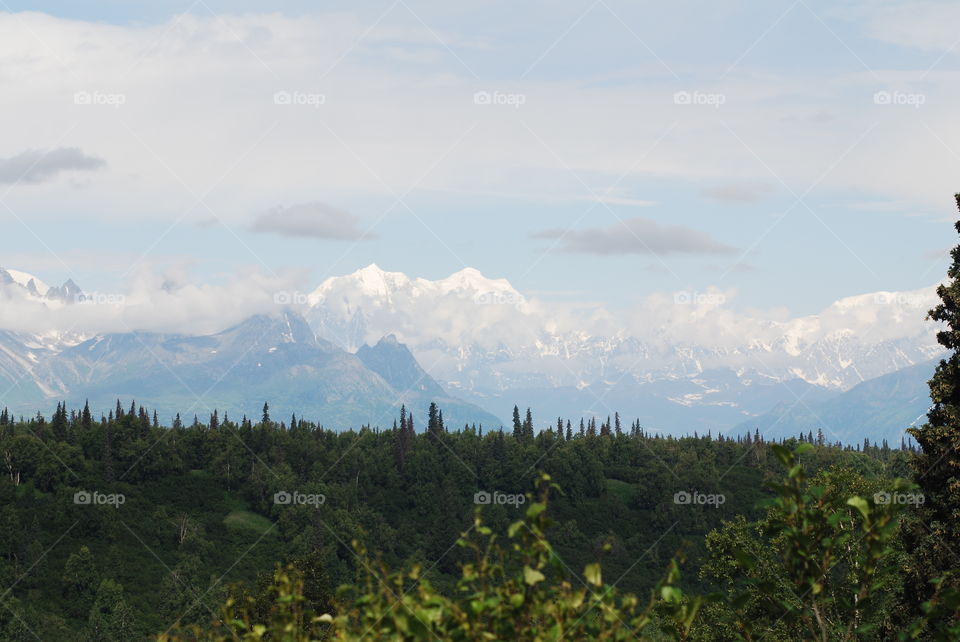 Denali and surrounding mountains