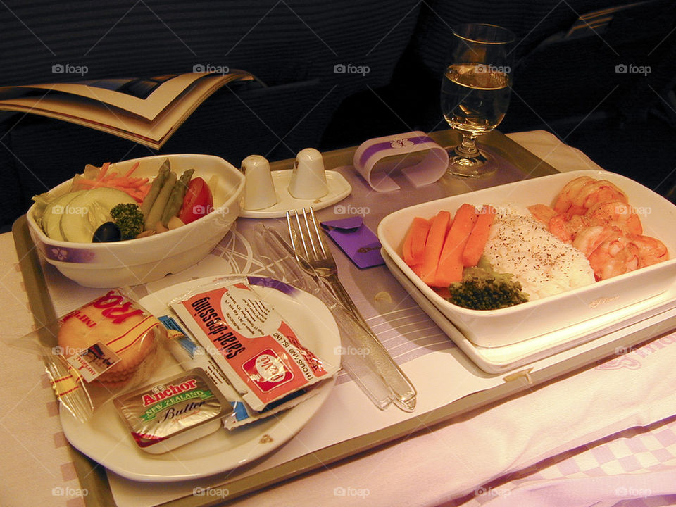 DINNER ON THAI AIRWAYS BUSINESS CLASS