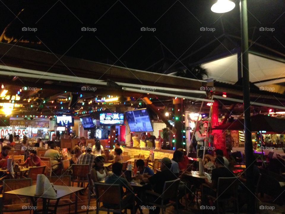 Cancun dockside dining