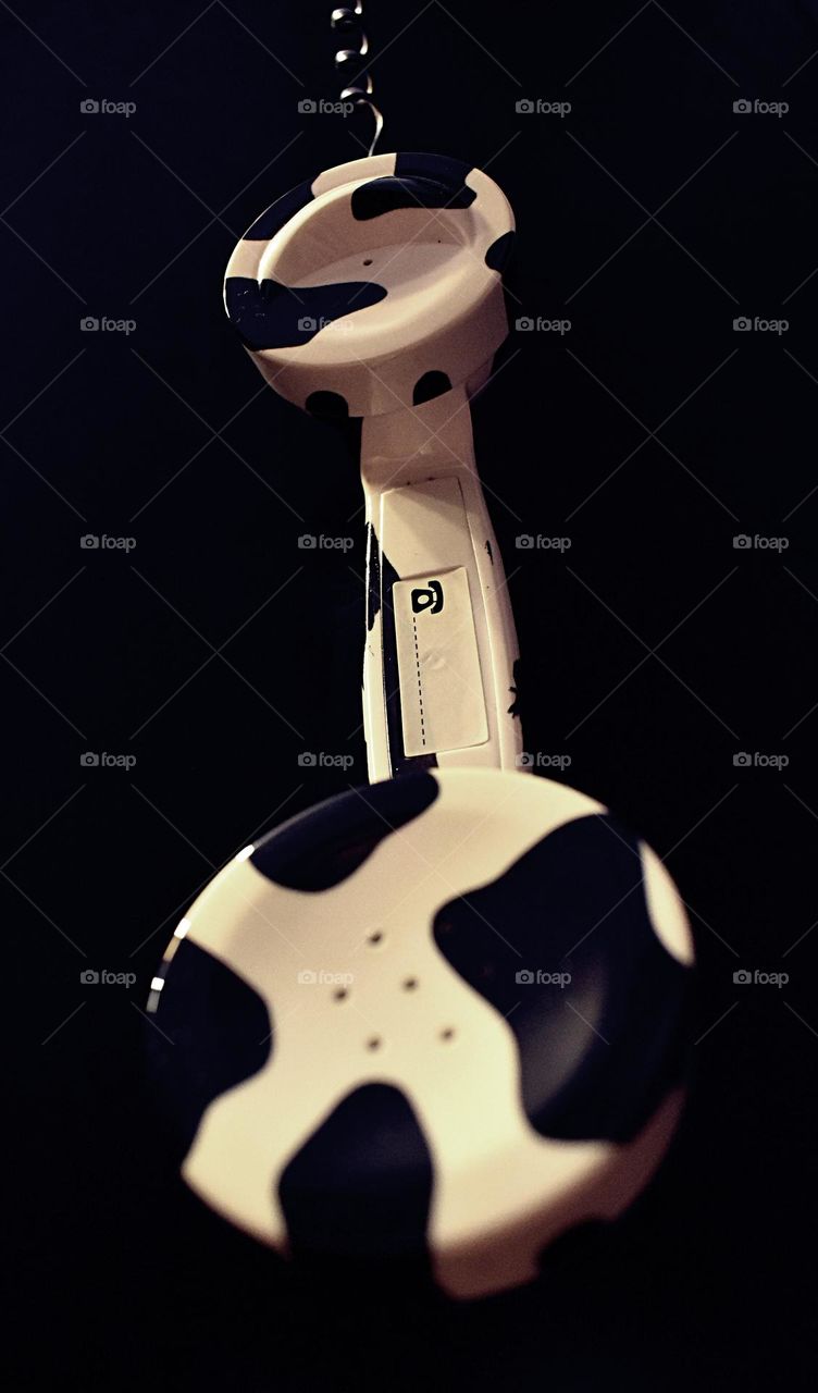 Antique phone // Nikon D3500