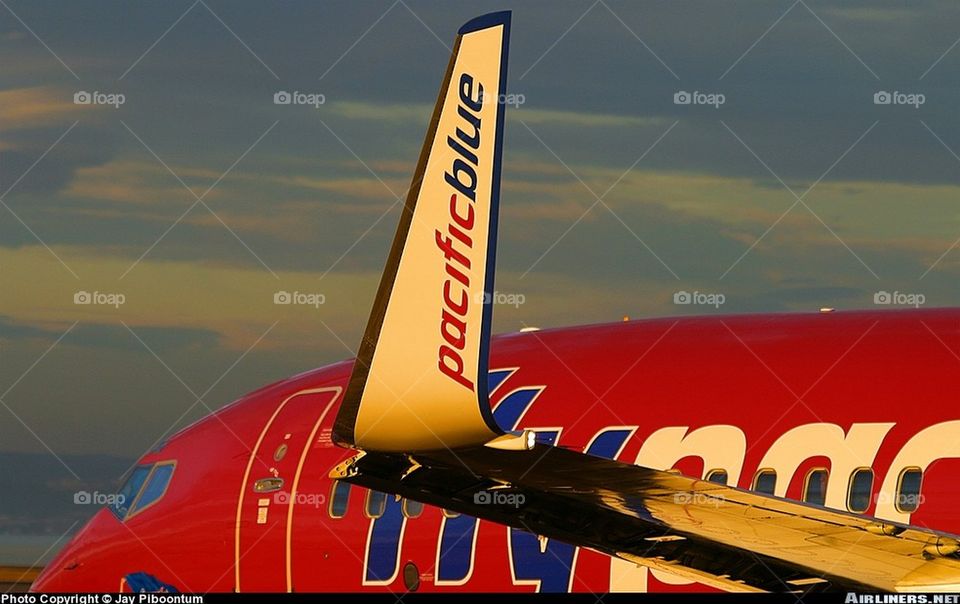 VIRGIN PACIFIC BLUE B737-700 AT SYDNEY KINGSFORD SMITH