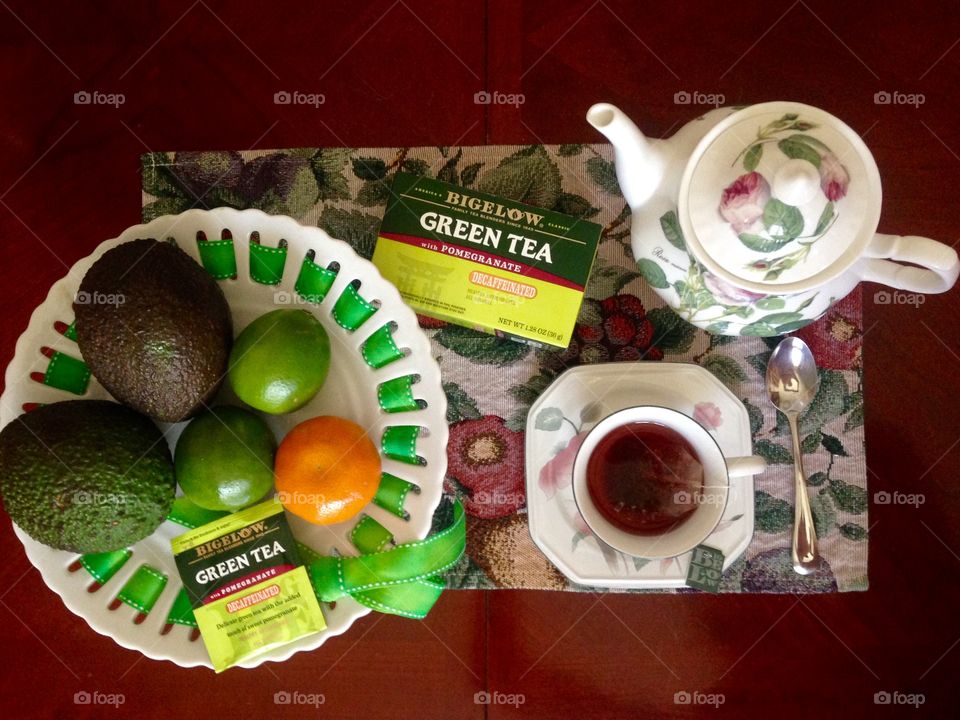 Bigelow Green Tea flat lay 