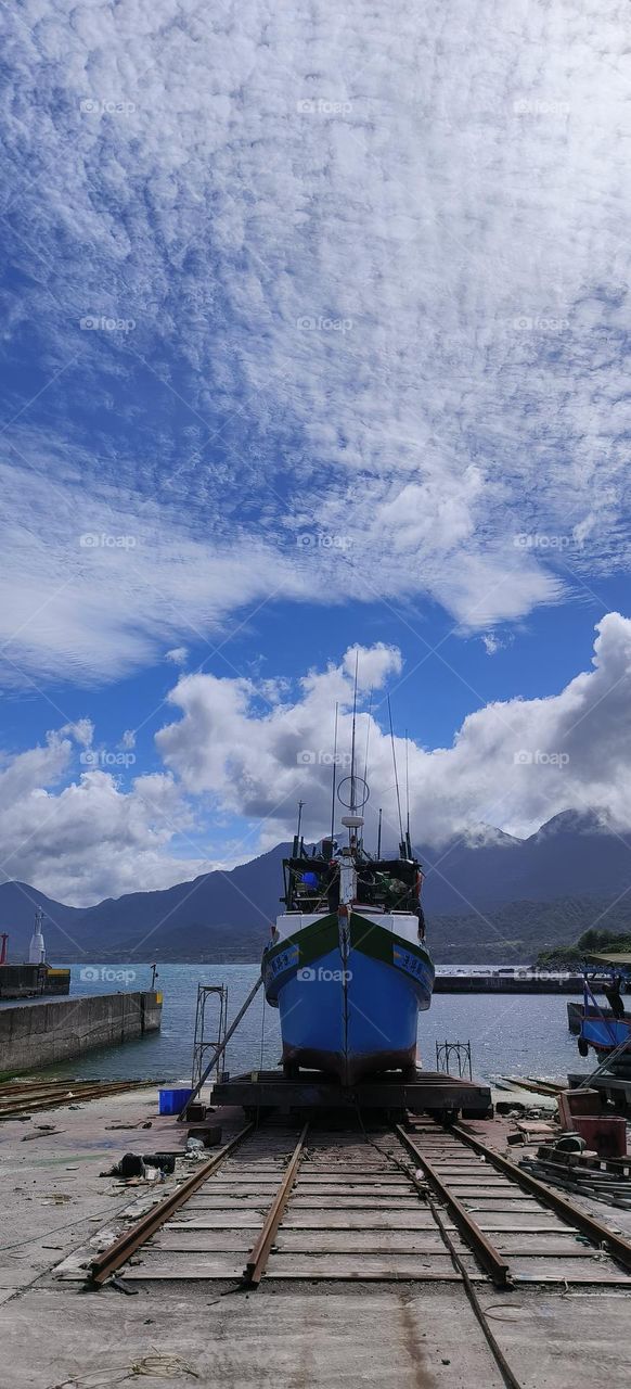 place where ships are built and repaired