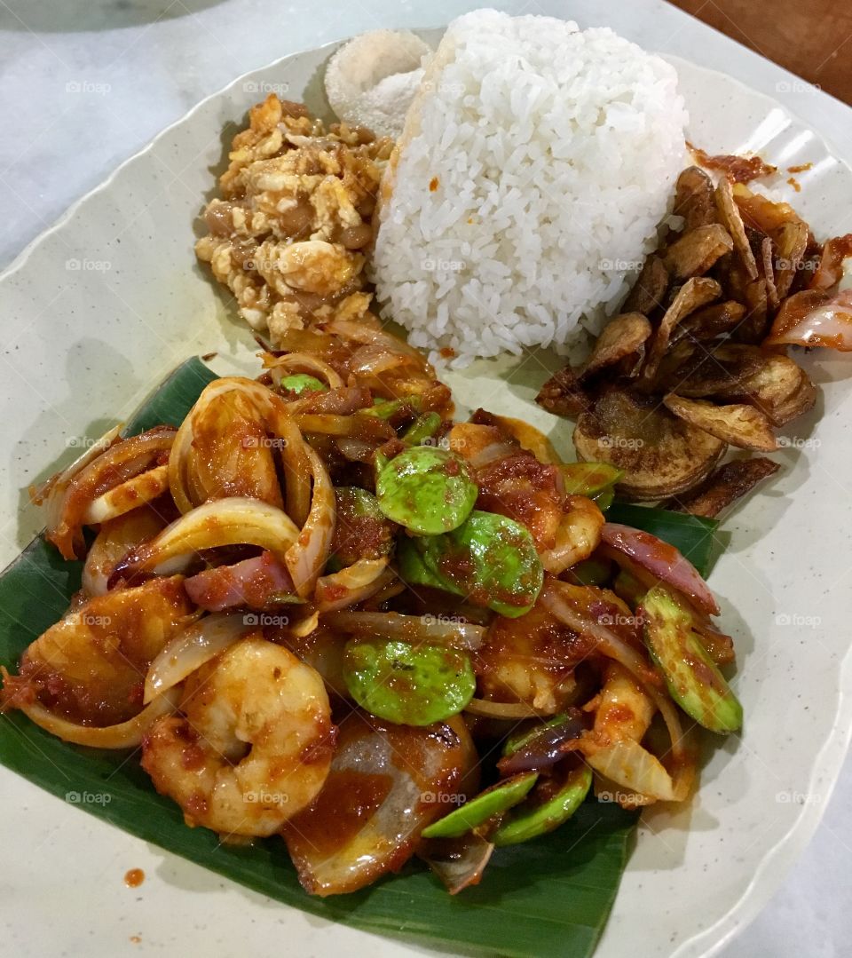 Stinky beans with prawns and chillies 