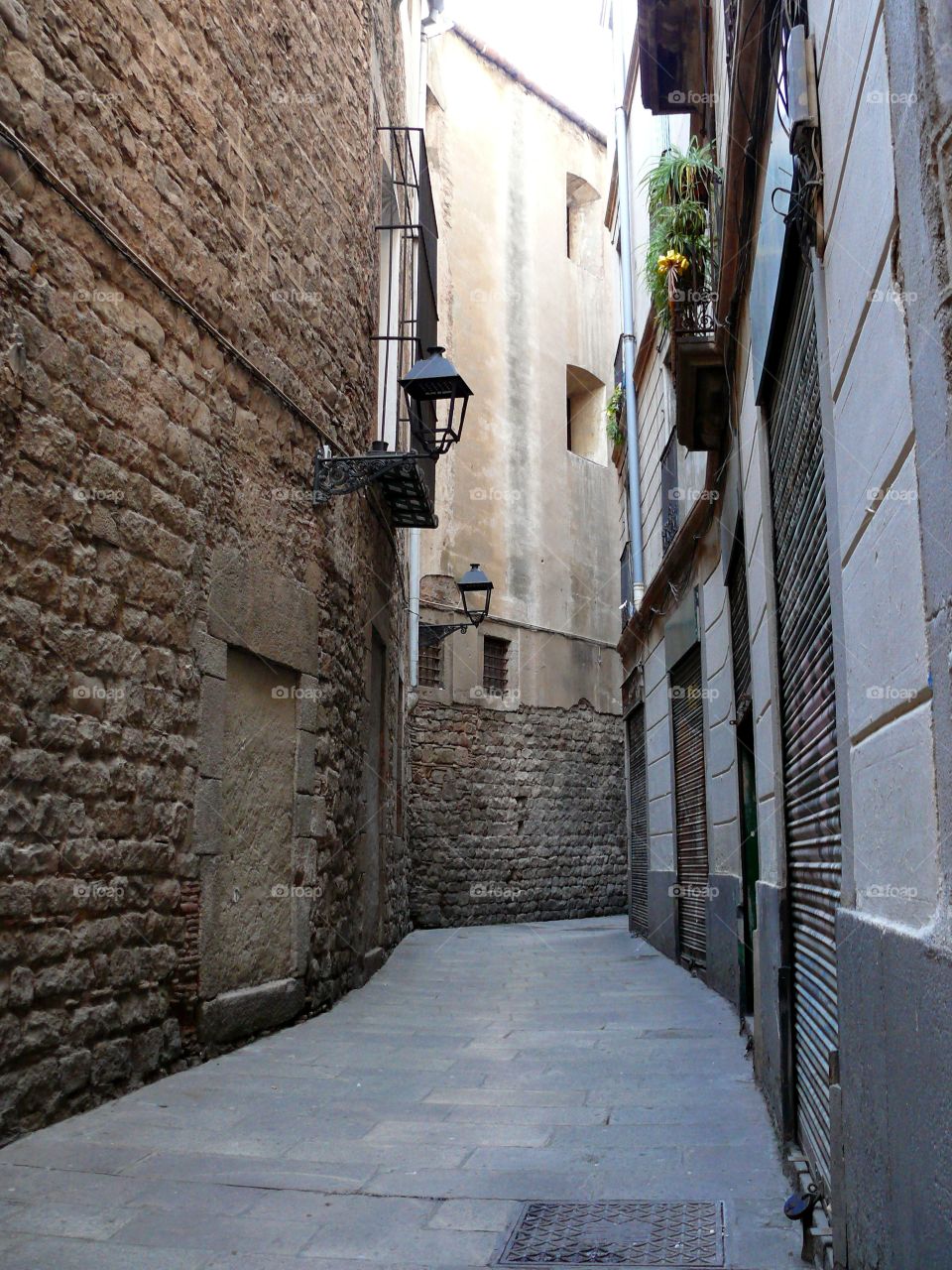 Exploring mysterious alleys in Barcelona