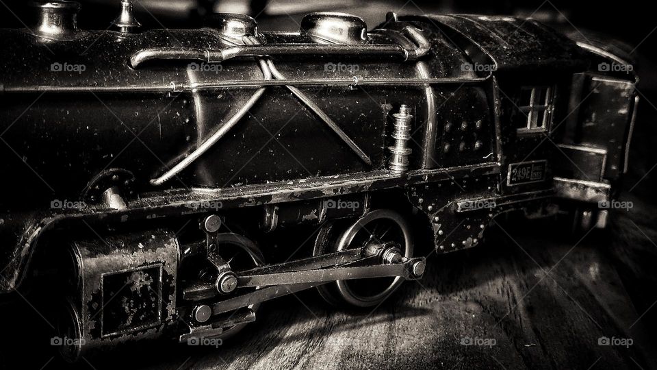 model train . noir effect .