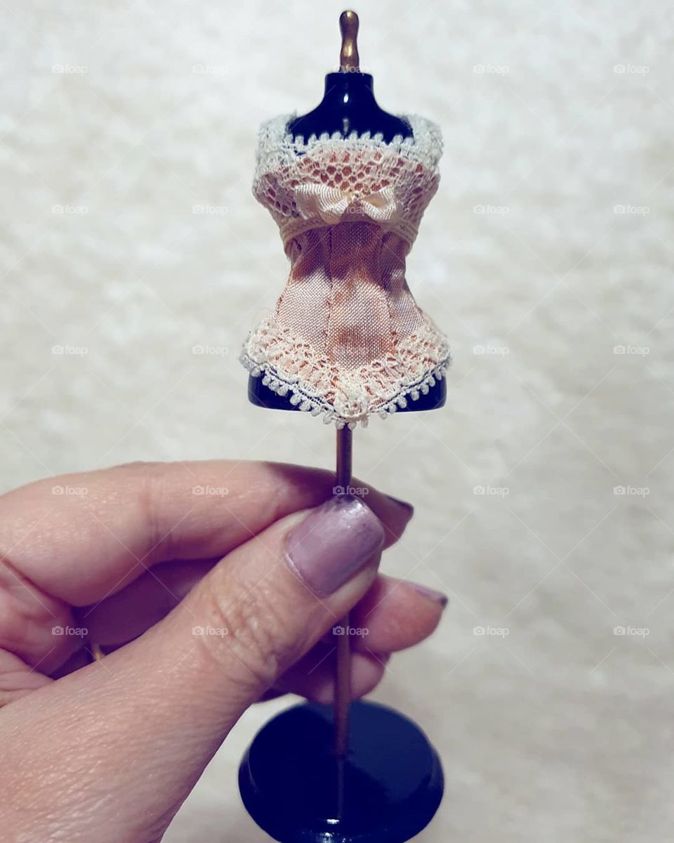 Miniature corset