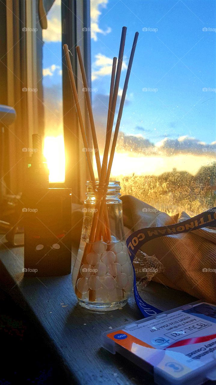 vape, smelly thing and sunset