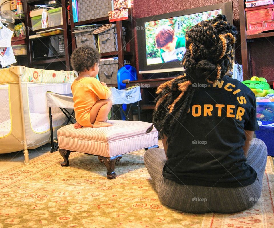 Enjoying an afternoon with family is the best time a little one can have.