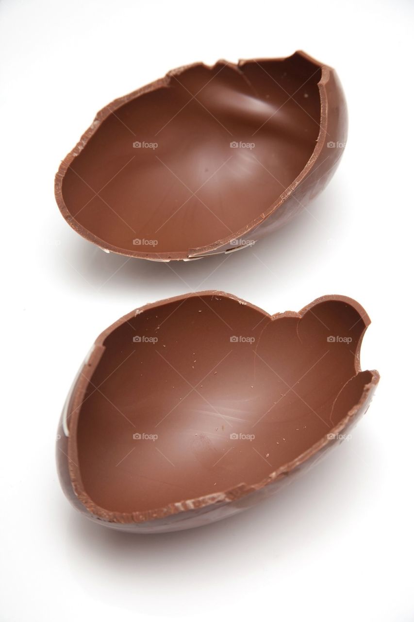Chocolate egg