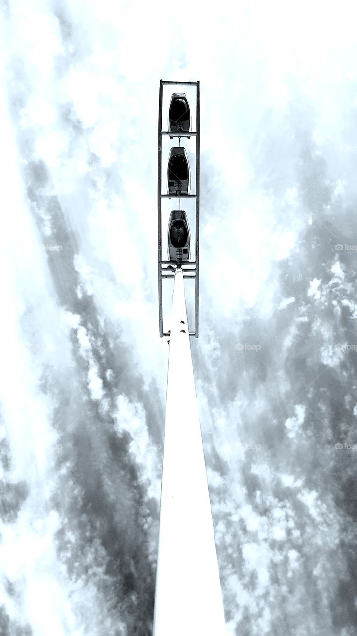 black and white minimalist