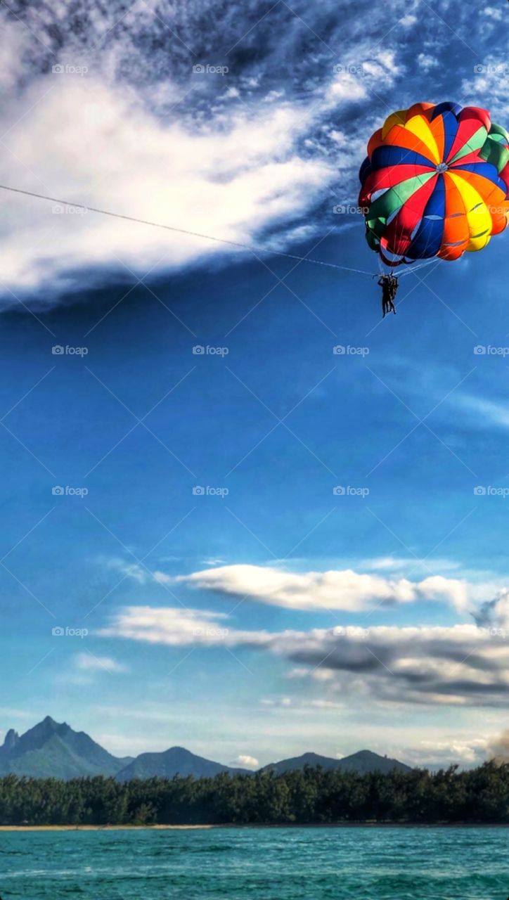 Flew away!!! #parachute #freedom #friendshangout