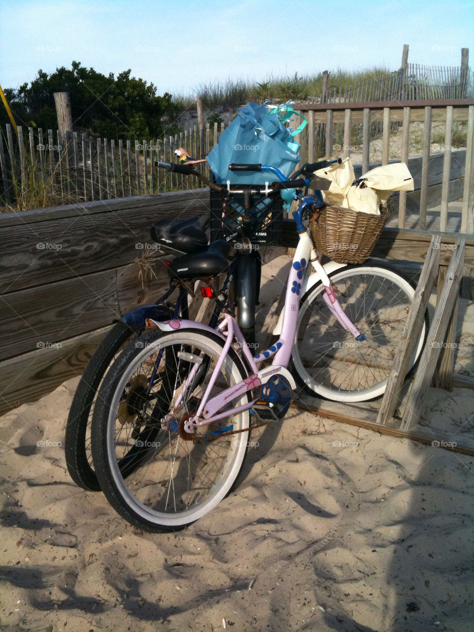 beach summer bike vacation by logailschmitt