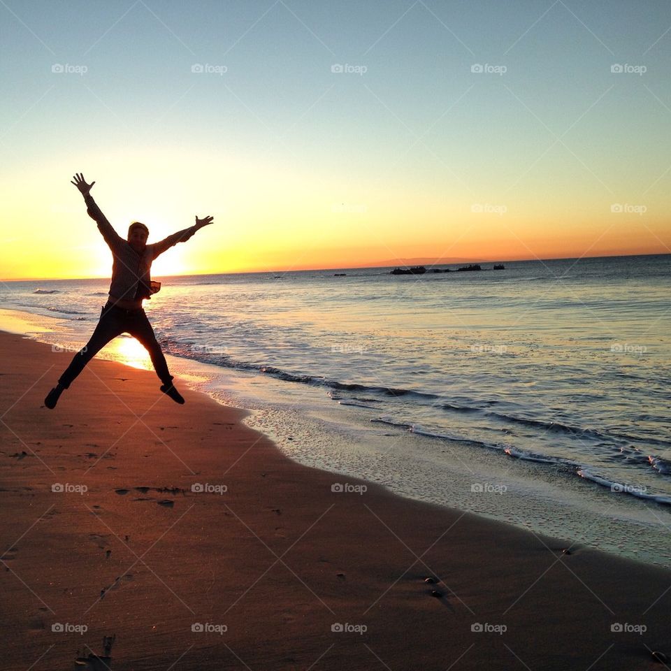 Sunrise in the ocean 