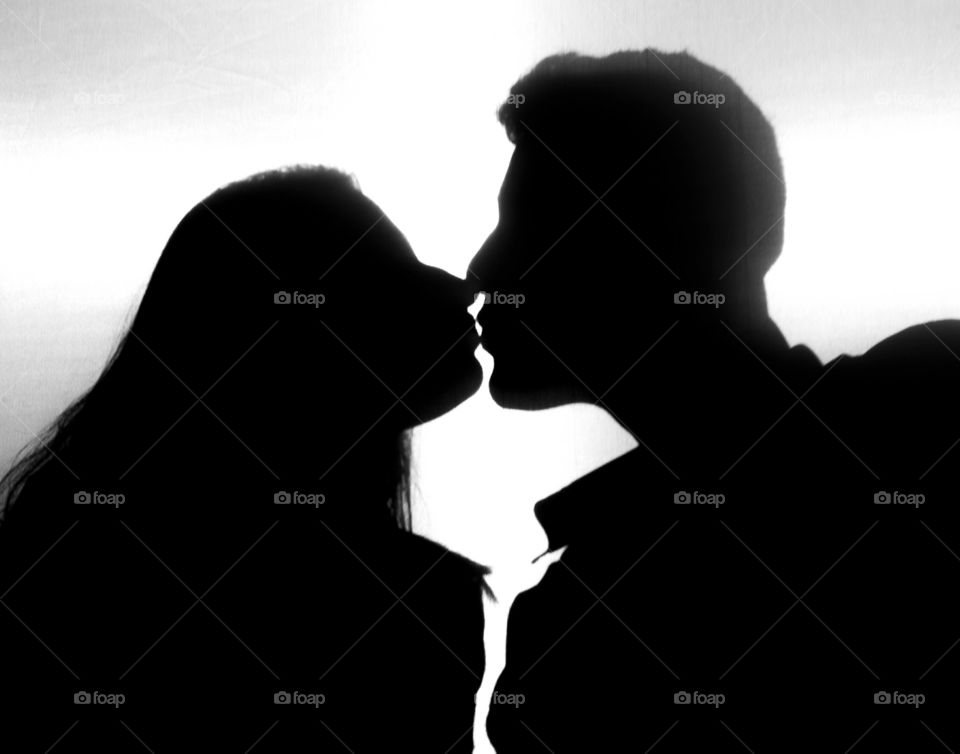 silhouette valentine Love Black and White kiss