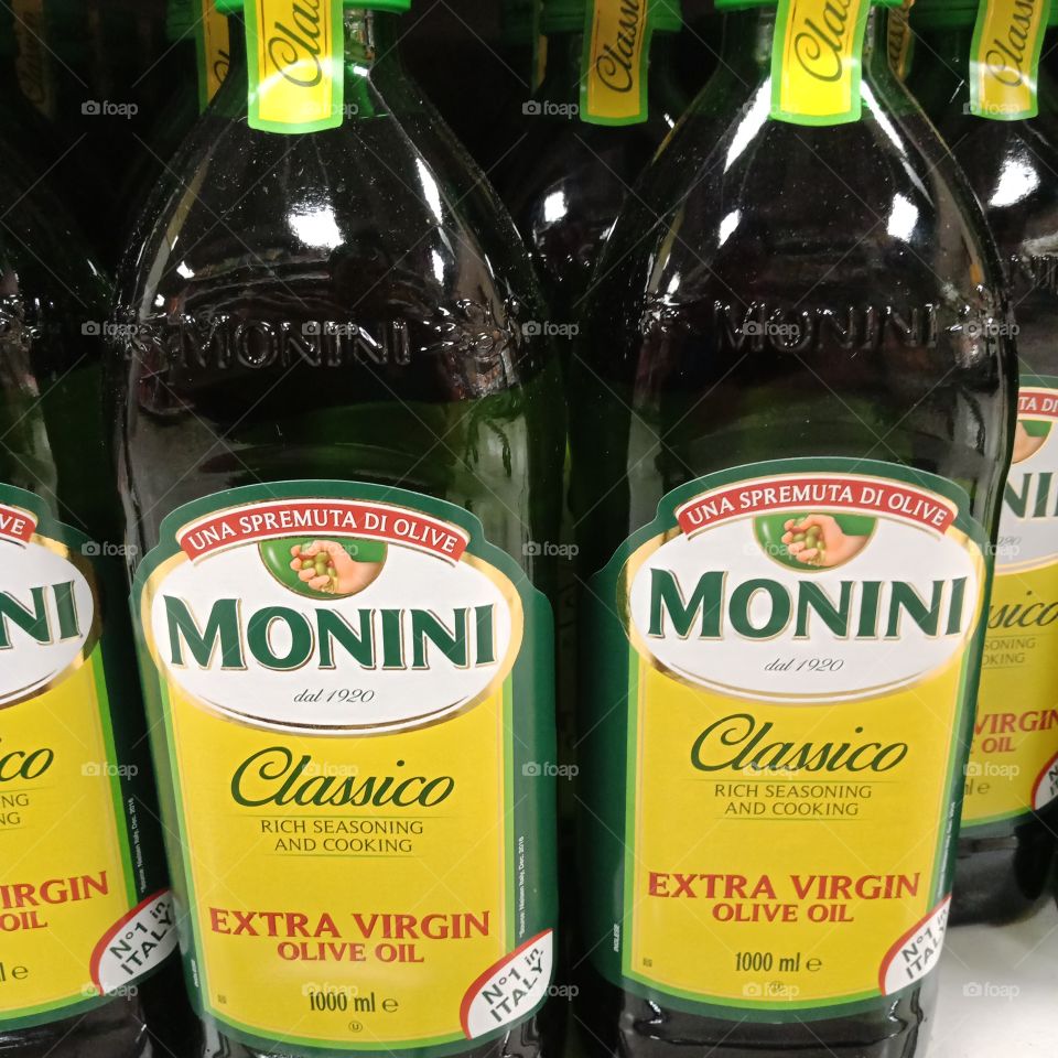 monini oil