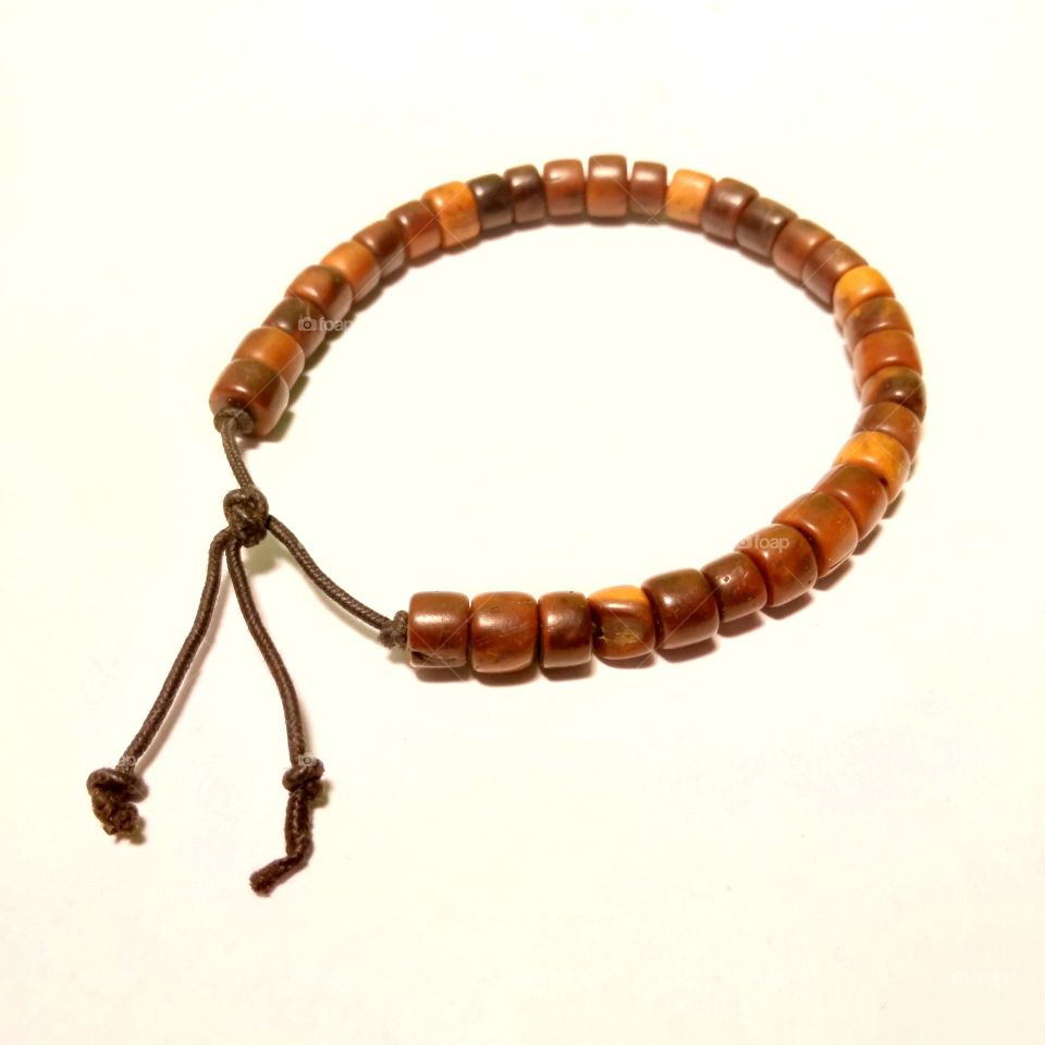 Bracelet made from kukah wood