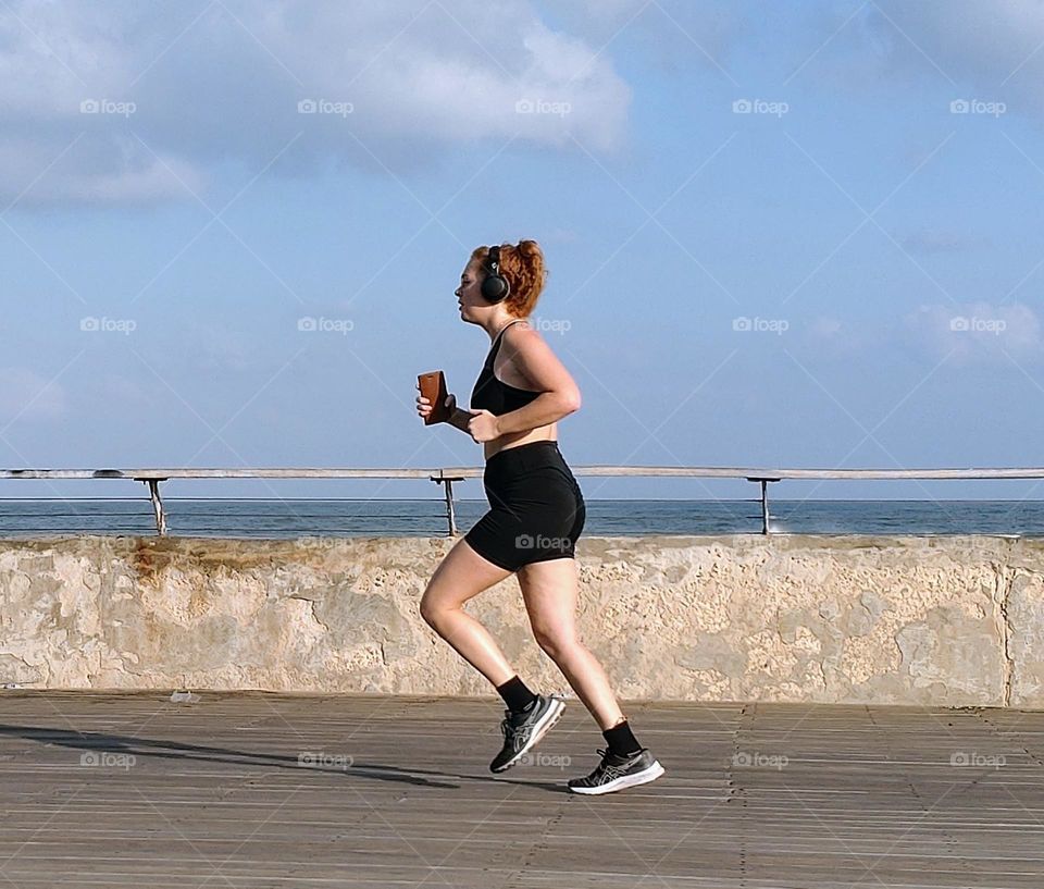 Mother on her morning jog 👟🏃‍♀️👟