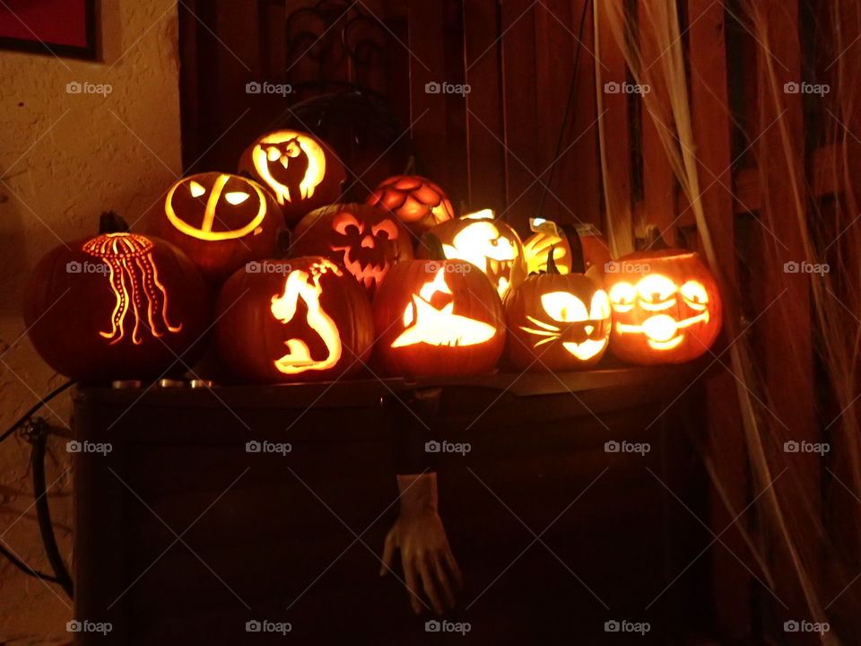 awesome carved pumpkins!