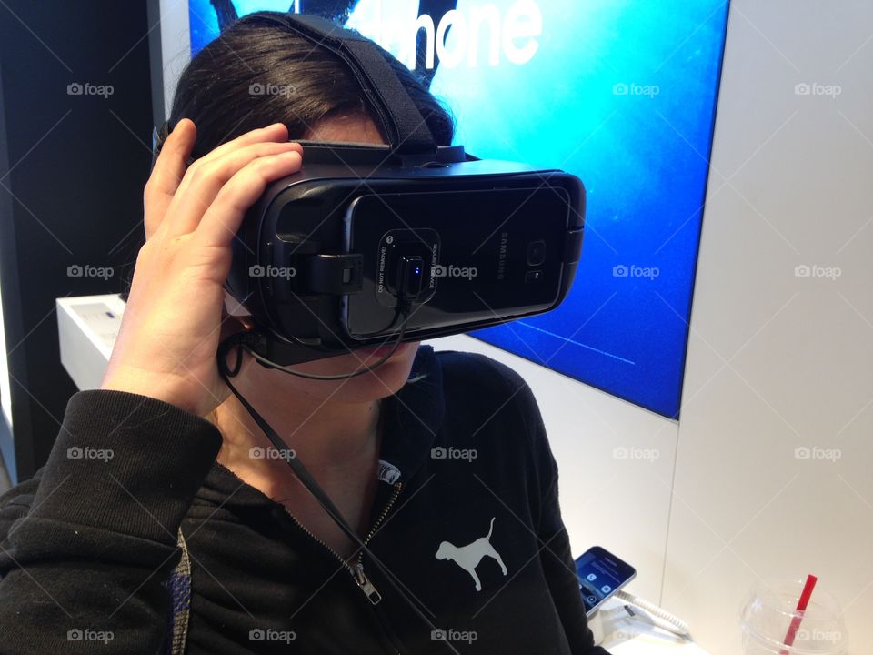 Virtual reality 