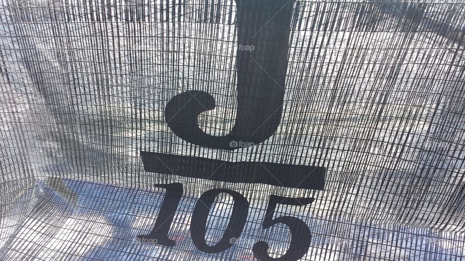 J 105