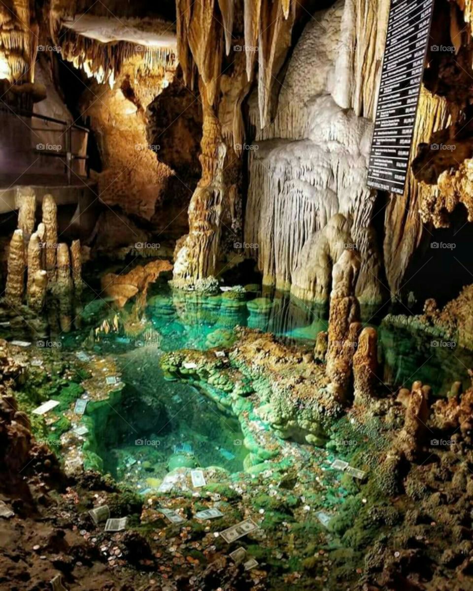 wonderful cave's