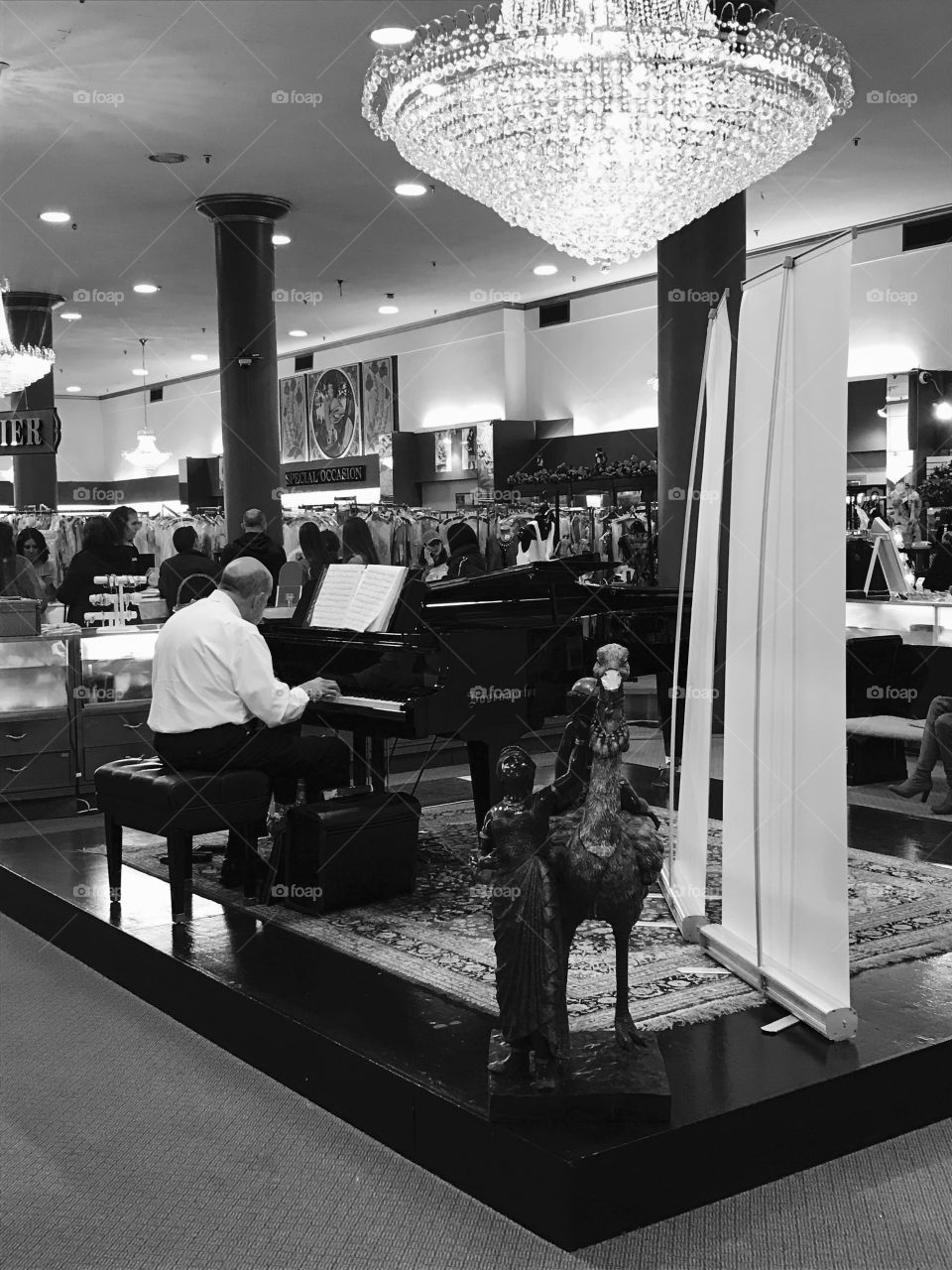 Dress Shop Pianist