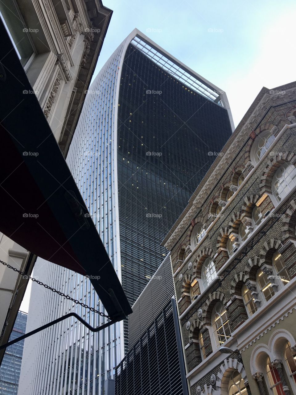 20 Fenchurch Street nicknamed The Walkie Talkie because of it’s shape ... Urban architecture London 🇬🇧