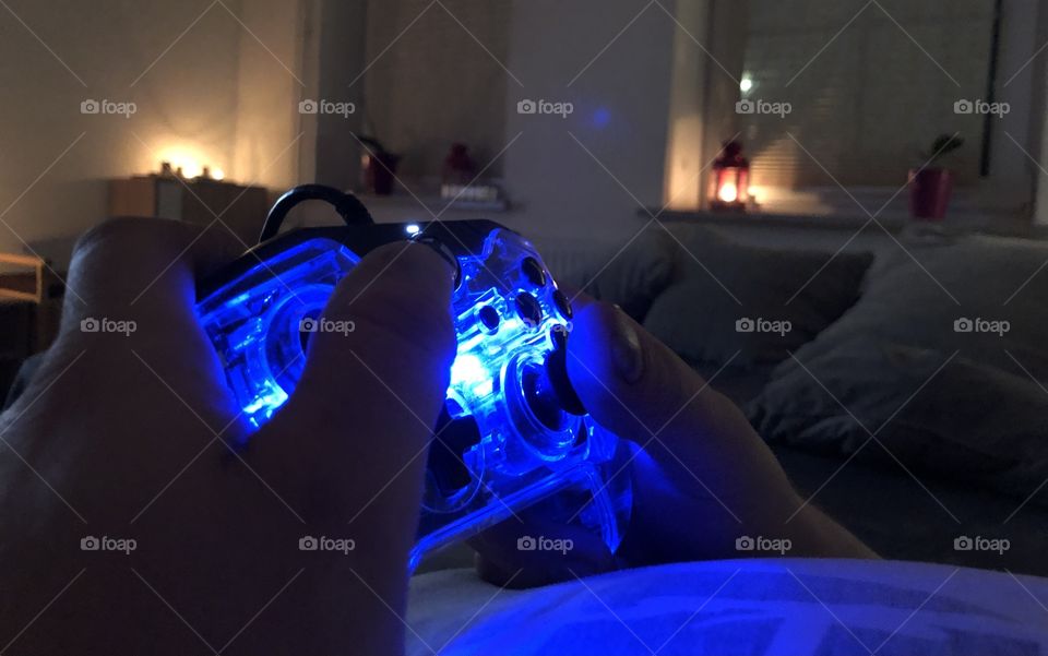 Playing Xbox One 🙌🏻