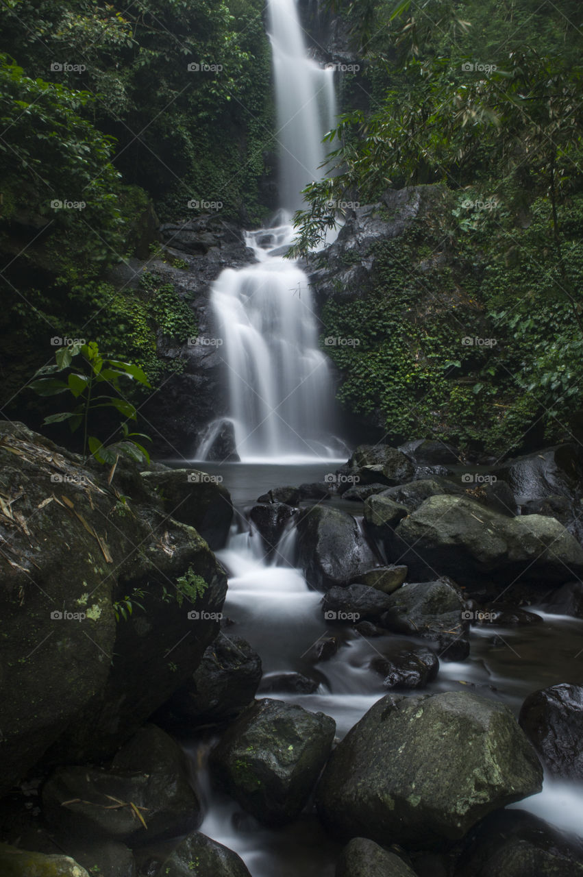 Sekar Langit Waterfall is one of the natural tourist attractions in the form of a waterfall in Magelang Regency, Central Java. Sekar Langit Waterfall So far, tourist attractions in the Central Java region and its surroundings have always been identif