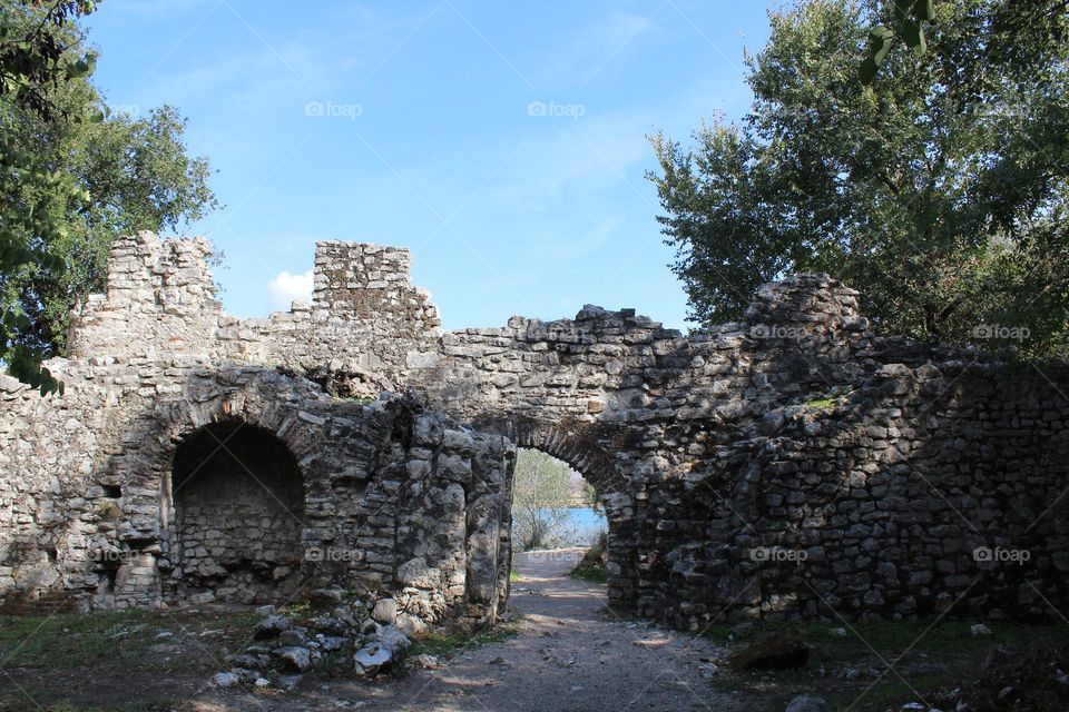 Is it Hellenistic, Roman, Byzantine, or Venetian civilization? There can be a lot of guessing around here… thankfully, there are plenty of signs and descriptions along the way, even in English, to make roaming around easier.