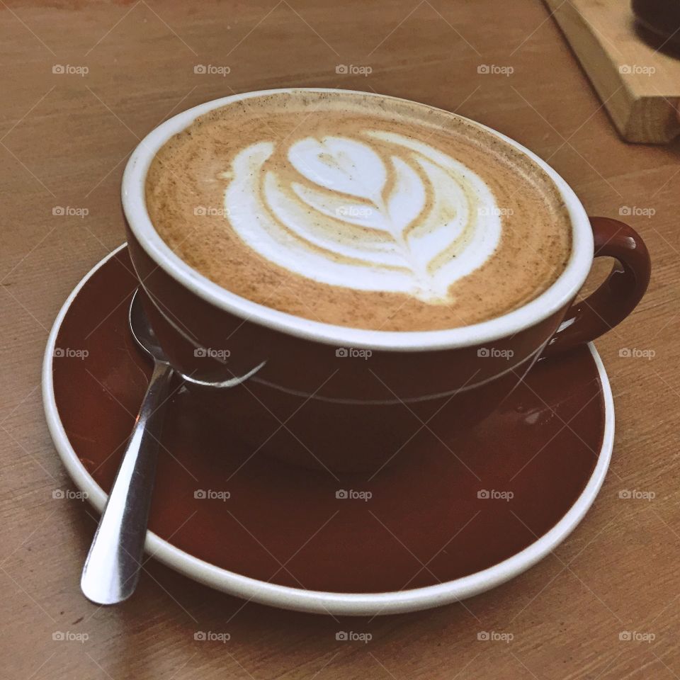 Coffee cup with flower foam 