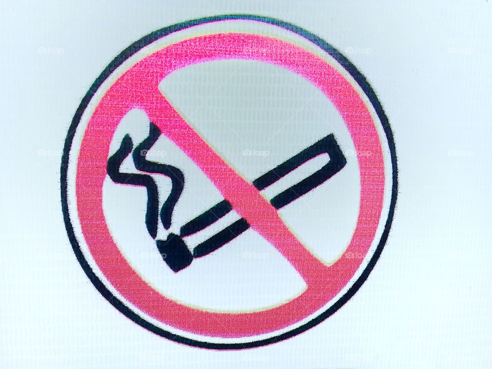 Warning signs are prohibited from smoking area